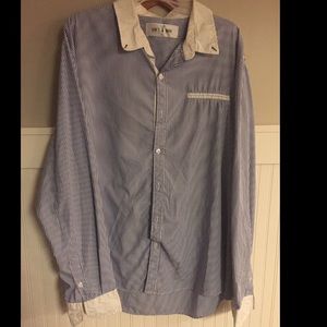 Toms ware shirt!